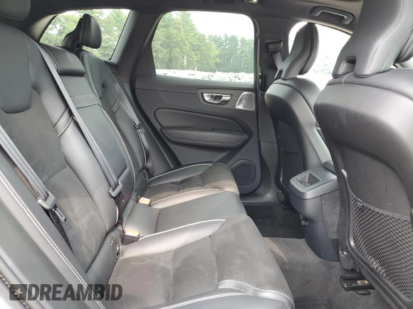 2019 Volvo XC60 R-Design z VIN LYVA22RM9KB233381, wystawiony jako Copart lot #67698424 z przebiegiem 66 835 mil mil oraz Szkoda całkowita • Salvage title. Historia ofert i sprzedaży dostępna na DreamBid. Obrazek 11.
