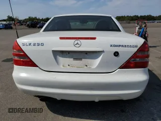1999 Mercedes-Benz SLK-Class with VIN WDBKK47F9XF130501, listed as a Copart auction lot 71770824 with 124,669 mi miles and Clean Title. Bid and sale history available at carsss.com. Image 6.