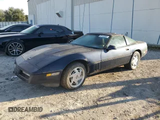 1988 Chevrolet Corvette z VIN 1G1YY2183J5110937, wystawiony jako Copart lot #87162404 z przebiegiem 57 939 mil mil oraz Czysty tytuł • Clean title. Historia ofert i sprzedaży dostępna na DreamBid. Obrazek 1.