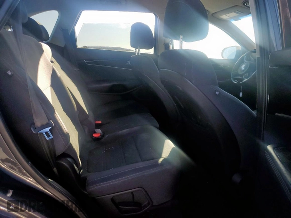 2017 Kia Sorento LX z VIN 5XYPG4A36HG211042, wystawiony jako Copart lot #48977085 z przebiegiem 130 892 mil mil oraz Szkoda całkowita • Salvage title. Historia ofert i sprzedaży dostępna na DreamBid. Obrazek 11.