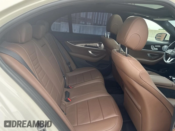 2020 Mercedes-Benz E-Class E 350 with VIN WDDZF8EB9LA728404, listed as a Copart auction lot 54745375 with 33,812 mi miles and Clean Title. Bid and sale history available at carsss.com. Image 6.