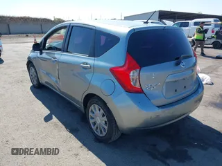 2014 Nissan Note SV z VIN 3N1CE2CP3EL397672, wystawiony jako IAAI lot #42772572 z przebiegiem 117 789 mil mil oraz . Historia ofert i sprzedaży dostępna na DreamBid. Obrazek 3.