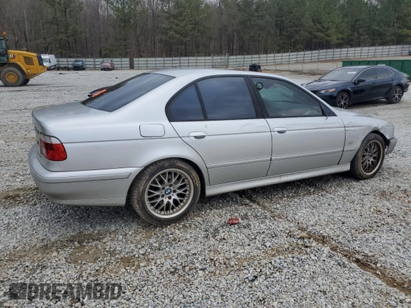 2002 BMW 5 Series 530iA with VIN WBADT63422CH93006, listed as a Copart auction lot 43782965 with 136,488 mi miles and Salvage Title. Bid and sale history available at carsss.com. Image 3.