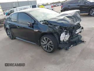 2021 Toyota Corolla SE with VIN 5YFS4MCE7MP064172, listed as a IAAI auction lot 41576311 with 81,885 mi miles. Bid and sale history available at carsss.com. Image 1.