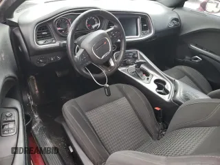 2017 Dodge Challenger SXT z VIN 2C3CDZAG9HH617099, wystawiony jako Copart lot #55037145 z przebiegiem 87 843 mil mil oraz Szkoda całkowita • Salvage title. Historia ofert i sprzedaży dostępna na DreamBid. Obrazek 8.