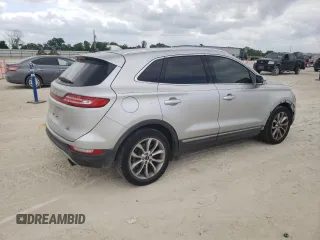 2015 Lincoln MKC z VIN 5LMCJ1A93FUJ15991, wystawiony jako Copart lot #52966915 z przebiegiem 119 140 mil mil oraz Szkoda całkowita • Salvage title. Historia ofert i sprzedaży dostępna na DreamBid. Obrazek 3.