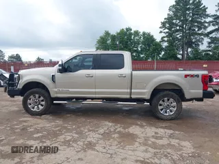 2018 Ford F-250 XL with VIN 1FT7W2BTXJEB50640, listed as a IAAI auction lot 42388061 with 274,829 mi miles and . Bid and sale history available at DreamBid. Image 14.