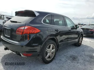 2014 Porsche Cayenne Diesel z VIN WP1AF2A2XELA42744, wystawiony jako Copart lot #61546425 z przebiegiem 72 829 mil mil oraz Szkoda całkowita • Salvage title. Historia ofert i sprzedaży dostępna na DreamBid. Obrazek 3.