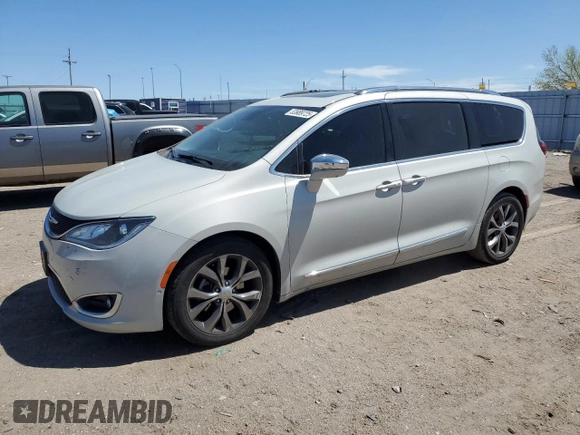 2017 Chrysler Pacifica Limited z VIN 2C4RC1GG4HR607740, wystawiony jako Copart lot #53989725 z przebiegiem 158 148 mil mil oraz Szkoda całkowita • Salvage title. Historia ofert i sprzedaży dostępna na DreamBid. Obrazek 1.