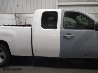 2009 Chevrolet Silverado 1500 LT with VIN 1GCEK290X9Z273261, listed as a IAAI auction lot 41904308 with 128,274 mi miles. Bid and sale history available at carsss.com. Image 13.