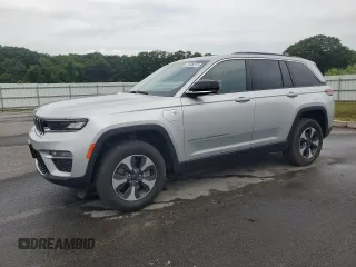 2024 Jeep Grand Cherokee with VIN 1C4RJYB63RC120312, listed as a Copart auction lot 62657965 with 42,105 mi miles and Clean title. Bid and sale history available at DreamBid. Image 1.