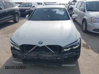 2019 BMW 3 Series 330i with VIN WBA5R1C53KAK08179, listed as a IAAI auction lot 42010397 with 71,975 mi miles and . Bid and sale history available at DreamBid. Image 13.