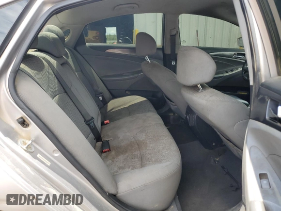 2012 Hyundai Sonata Hybrid with VIN KMHEC4A44CA038041, listed as a Copart auction lot 59034795 with 200,707 mi miles and Clean title. Bid and sale history available at DreamBid. Image 10.