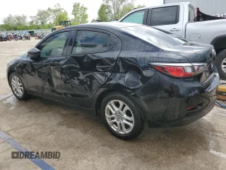 2016 Scion iA z VIN 3MYDLBZV3GY120380, wystawiony jako Copart lot #56506595 z przebiegiem 113 957 mil mil oraz Szkoda całkowita • Salvage title. Historia ofert i sprzedaży dostępna na DreamBid. Obrazek 2.