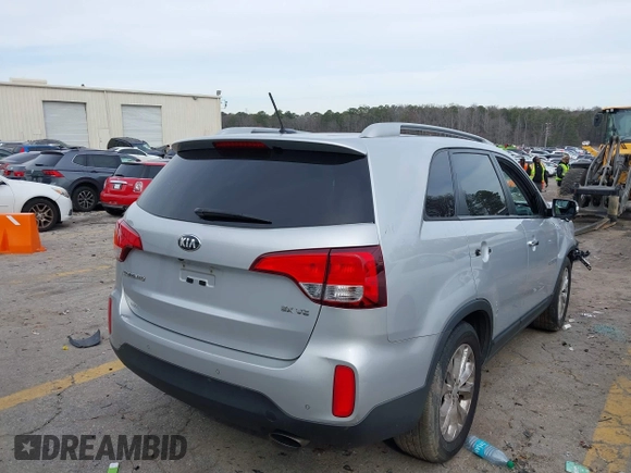 2015 Kia Sorento EX with VIN 5XYKU4A74FG582171, listed as a IAAI auction lot 41609620 with 159,502 mi miles. Bid and sale history available at carsss.com. Image 4.