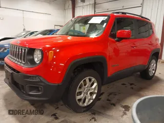2017 Jeep Renegade Latitude z VIN ZACCJBBB8HPF87526, wystawiony jako IAAI lot #41823403 z przebiegiem 105 991 mil mil oraz . Historia ofert i sprzedaży dostępna na DreamBid. Obrazek 2.