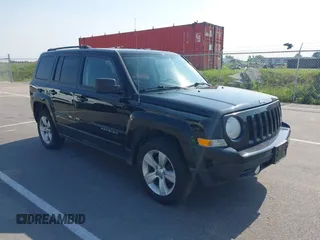 2014 Jeep Patriot Latitude with VIN 1C4NJRFB7ED670418, listed as a IAAI auction lot 42449935 with 160,032 mi miles and . Bid and sale history available at DreamBid. Image 1.