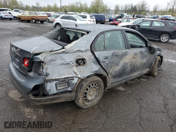 2010 Volkswagen Jetta S с VIN 3VWJZ7AJ8AM003993, выставлен на аукционе Copart как лот 51973625 с пробегом 105 215 миль миль и Списание • Salvage title. История ставок и продаж доступна на DreamBid. Изображение 3.