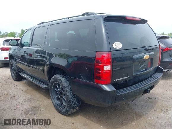 2012 Chevrolet Suburban LT with VIN 1GNSKJE75CR189265, listed as a IAAI auction lot 42270178 with 171,219 mi miles and . Bid and sale history available at DreamBid. Image 3.