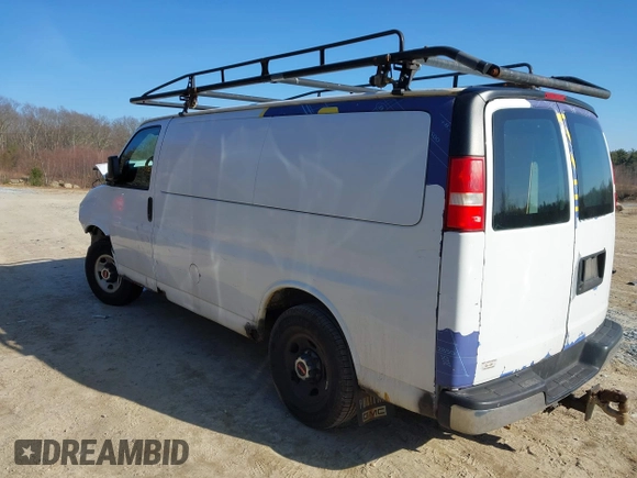 2007 GMC Savana Cargo with VIN 1GTGG25V771121736, listed as a IAAI auction lot 41805051 with 256,805 mi miles. Bid and sale history available at carsss.com. Image 3.