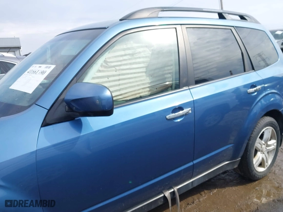 2009 Subaru Forester (Natl) X w/Premium Pkg with VIN JF2SH63609H791408, listed as a IAAI auction lot 41661390 with 91,867 mi miles. Bid and sale history available at carsss.com. Image 15.