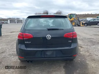 2017 Volkswagen Golf S z VIN 3VW217AU7HM039027, wystawiony jako IAAI lot #42047785 z przebiegiem 93 999 mil mil oraz . Historia ofert i sprzedaży dostępna na DreamBid. Obrazek 16.