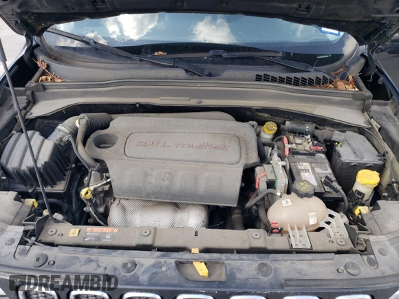 2017 Jeep Renegade Latitude with VIN ZACCJABB3HPG23892, listed as a Copart auction lot 63525885 with 57,251 mi miles and Salvage title. Bid and sale history available at DreamBid. Image 12.