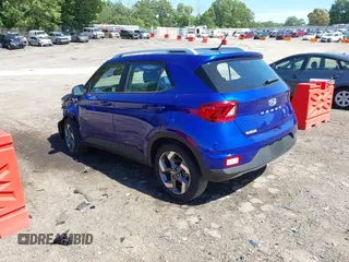 2024 Hyundai Venue Limited with VIN KMHRC8A39RU324295, listed as a IAAI auction lot 42290771 with 7,279 mi miles and . Bid and sale history available at DreamBid. Image 3.
