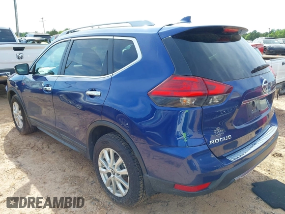 2017 Nissan Rogue SV z VIN 5N1AT2MV0HC841769, wystawiony jako IAAI lot #42295364 z przebiegiem 64 541 mil mil oraz . Historia ofert i sprzedaży dostępna na DreamBid. Obrazek 3.