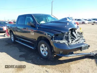 2017 Ram 1500 Express z VIN 1C6RR7KG4HS665409, wystawiony jako IAAI lot #41674384 z przebiegiem 89 187 mil mil oraz . Historia ofert i sprzedaży dostępna na DreamBid. Obrazek 1.