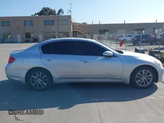 2008 Infiniti G35 Journey with VIN JNKBV61E28M212313, listed as a IAAI auction lot 42131325 with 143,123 mi miles. Bid and sale history available at carsss.com. Image 13.