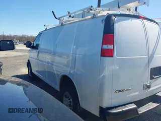 2020 Chevrolet City Express Cargo z VIN 1GCZGGFG9L1173224, wystawiony jako IAAI lot #41863058 z przebiegiem 20 mil mil oraz . Historia ofert i sprzedaży dostępna na DreamBid. Obrazek 13.