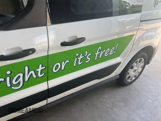 2019 Ford Transit Connect XL with VIN NM0LS7E28K1389880, listed as a IAAI auction lot 42734088 with 230,510 mi miles and . Bid and sale history available at DreamBid. Image 1.