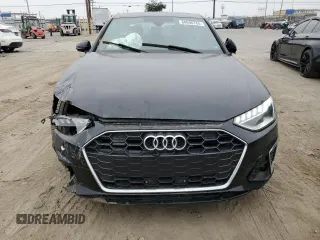 2024 Audi A4 S line Premium Plus z VIN WAUEAAF43RN005595, wystawiony jako Copart lot #60690765 z przebiegiem 27 152 mil mil oraz Szkoda całkowita • Salvage title. Historia ofert i sprzedaży dostępna na DreamBid. Obrazek 5.