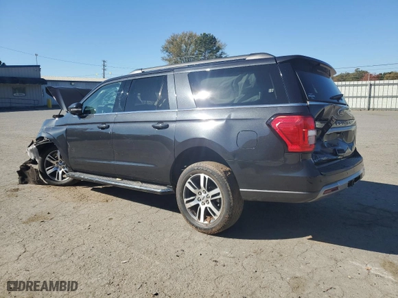 2023 Ford Expedition Max XLT with VIN 1FMJK1H86PEA43068, listed as a Copart auction lot 82931014 with 47,172 mi miles and Salvage Title. Bid and sale history available at carsss.com. Image 2.