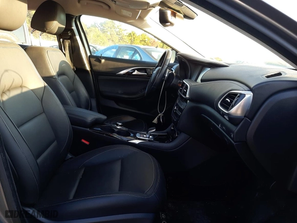 2018 Infiniti QX30 Premium with VIN SJKCH5CR9JA059876, listed as a Copart auction lot 64073302 with NaN miles. Bid and sale history available at carsss.com. Image 5.