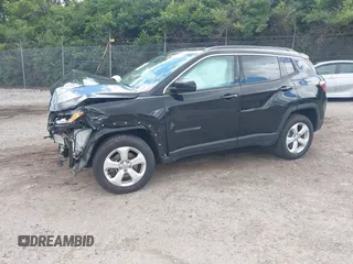2019 Jeep Compass Latitude z VIN 3C4NJDBB8KT834306, wystawiony jako IAAI lot #42334955 z przebiegiem 3 901 mil mil oraz . Historia ofert i sprzedaży dostępna na DreamBid. Obrazek 18.