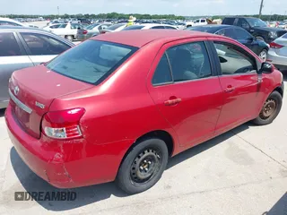 2009 Toyota Yaris z VIN JTDBT903791320843, wystawiony jako IAAI lot #42390510 z przebiegiem 331 439 mil mil oraz . Historia ofert i sprzedaży dostępna na DreamBid. Obrazek 4.