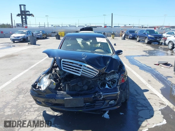 2005 Mercedes-Benz C 240 with VIN WDBRF61J15F622903, listed as a IAAI auction lot 41814269 with 60,841 mi miles and . Bid and sale history available at DreamBid. Image 12.