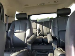 2009 GMC Yukon Denali z VIN 1GKFK03229R283189, wystawiony jako Copart lot #58702855 z przebiegiem 212 195 mil mil oraz Czysty tytuł • Clean title. Historia ofert i sprzedaży dostępna na DreamBid. Obrazek 10.