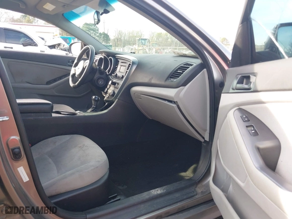 2015 Kia Optima LX with VIN 5XXGM4A78FG503983, listed as a IAAI auction lot 41843823 with 150,222 mi miles. Bid and sale history available at carsss.com. Image 5.