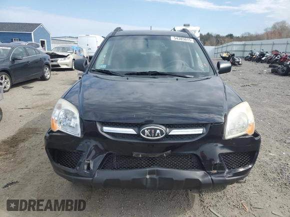 2010 Kia Sportage LX z VIN KNDKG3A45A7691722, wystawiony jako Copart lot #54385015 z przebiegiem 70 884 mil mil oraz Czysty tytuł • Clean title. Historia ofert i sprzedaży dostępna na DreamBid. Obrazek 5.