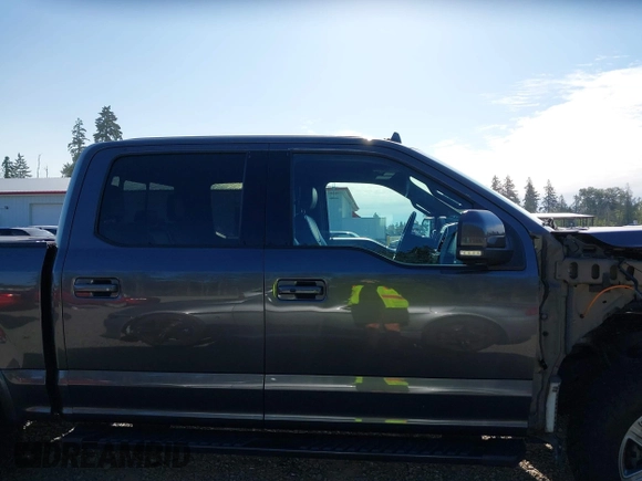 2018 Ford F-150 XL with VIN 1FTEW1E55JFC57989, listed as a IAAI auction lot 42395654 with 55,505 mi miles and . Bid and sale history available at DreamBid. Image 14.