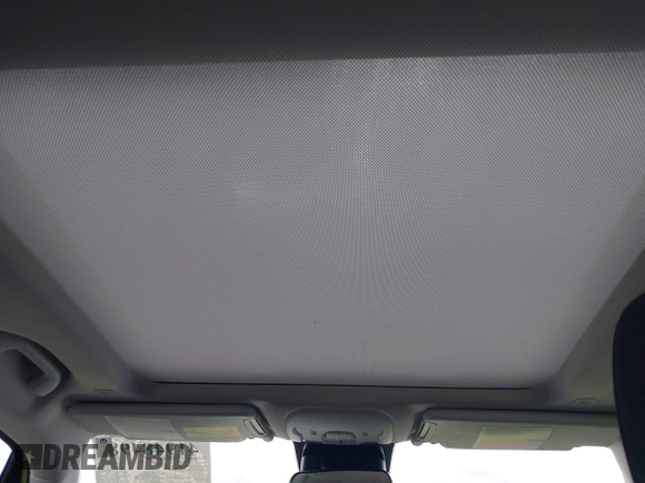 2018 Jeep Renegade Latitude with VIN ZACCJABBXJPJ60183, listed as a IAAI auction lot 41948498 with 72,893 mi miles. Bid and sale history available at carsss.com. Image 19.