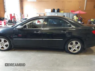 2005 Acura RL with VIN JH4KB16525C014577, listed as a IAAI auction lot 42191120 with 188,720 mi miles and . Bid and sale history available at DreamBid. Image 15.