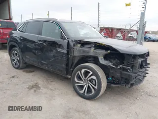 2022 Volkswagen Atlas SEL with VIN 1V2BE2CA2NC218844, listed as a IAAI auction lot 41264502 with 47,150 mi miles and . Bid and sale history available at DreamBid. Image 1.