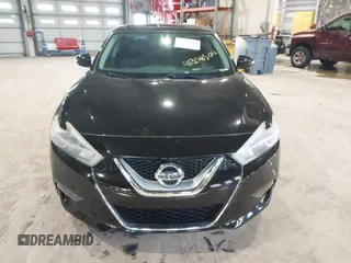 2017 Nissan Maxima SV with VIN 1N4AA6AP7HC405028, listed as a IAAI auction lot 41358504 with 92,231 mi miles. Bid and sale history available at carsss.com. Image 12.