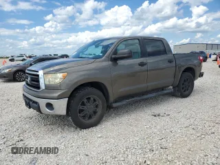 2013 Toyota Tundra z VIN 5TFEM5F11DX062270, wystawiony jako Copart lot #55912805 z przebiegiem 159 528 mil mil oraz Szkoda całkowita • Salvage title. Historia ofert i sprzedaży dostępna na DreamBid. Obrazek 1.
