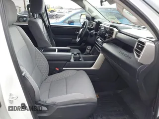 2022 Toyota Tundra 2WD SR5 with VIN 5TFLA5AB5NX011470, listed as a IAAI auction lot 41869074 with 48,488 mi miles. Bid and sale history available at carsss.com. Image 5.