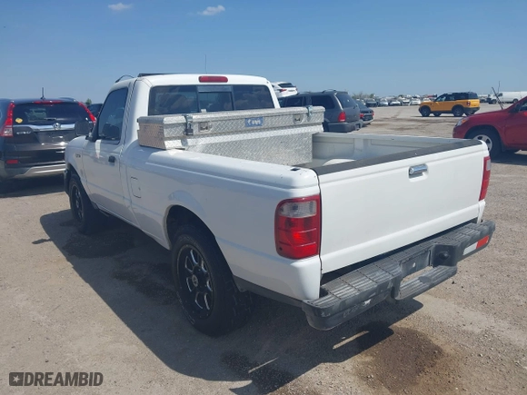 2005 Ford Ranger XL with VIN 1FTYR10U05PA40322, listed as a IAAI auction lot 41891401 with 230,985 mi miles. Bid and sale history available at carsss.com. Image 3.